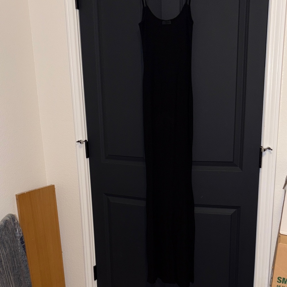 Skims Ribbed Maxi Dress - Picture 5 of 5